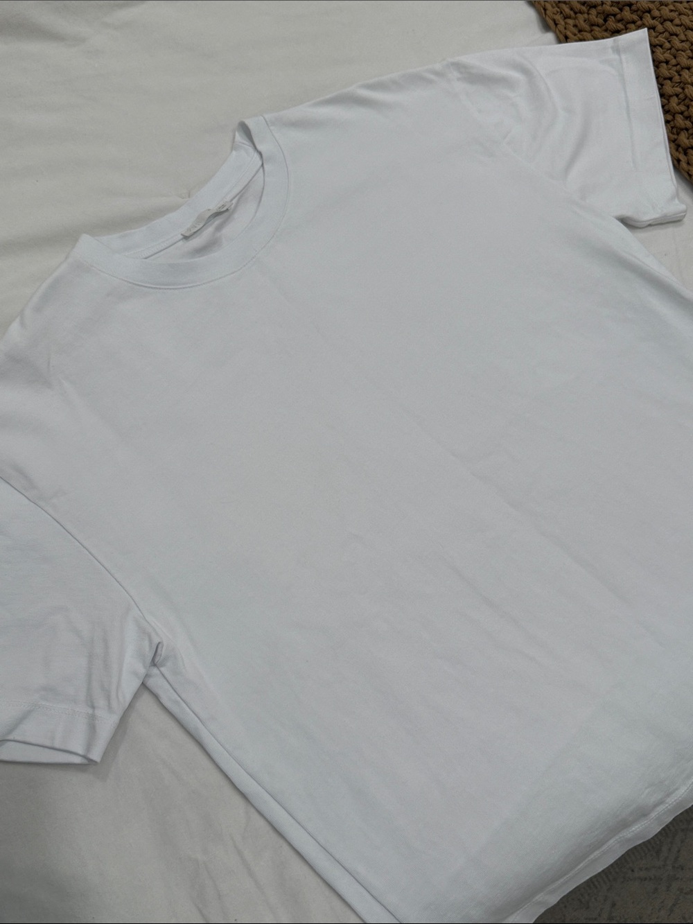 Zara Men's White Crewneck Short Sleeve Tee